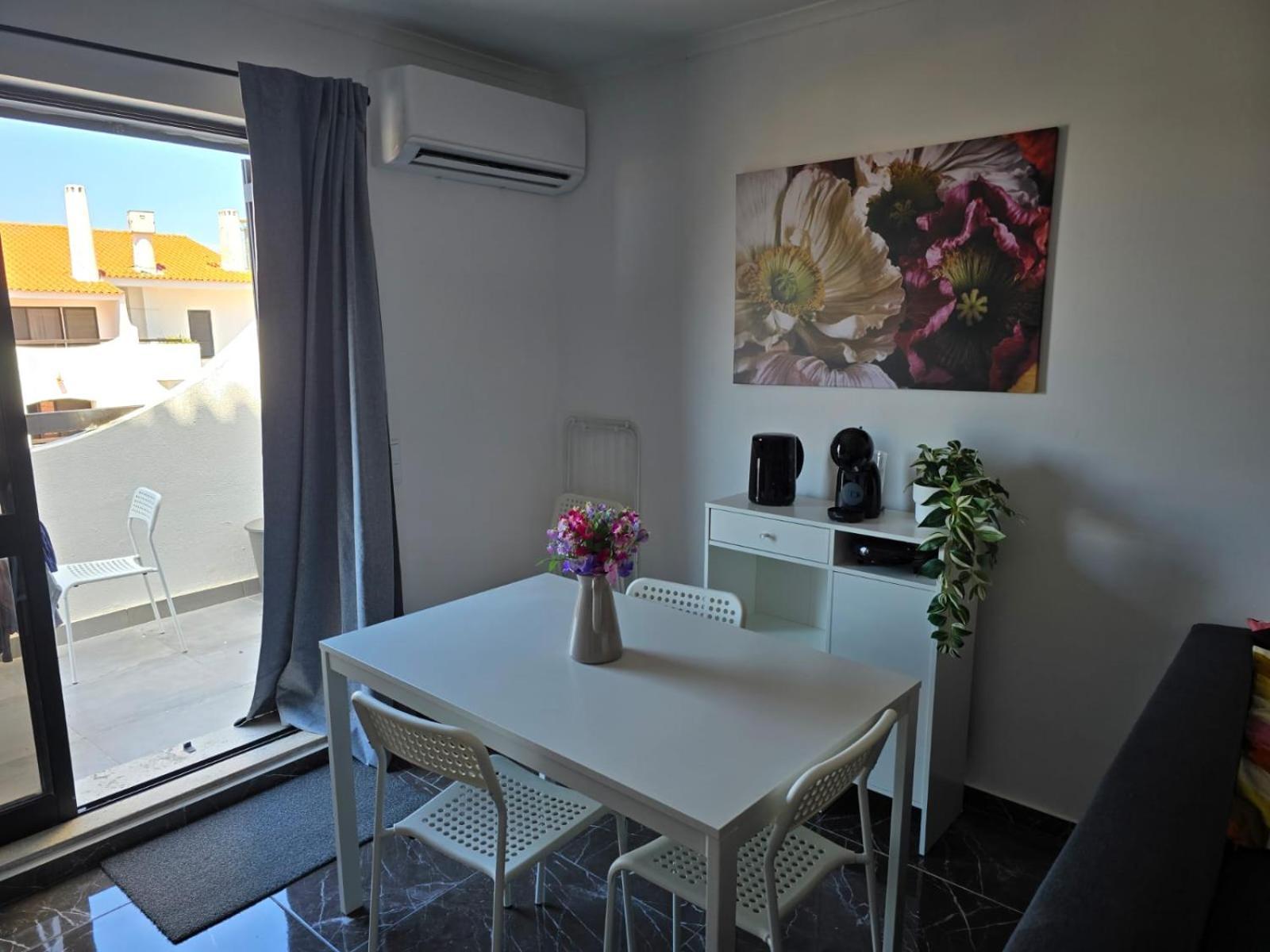 Studio Rua Dos Bares Em Albufeira Esterno foto