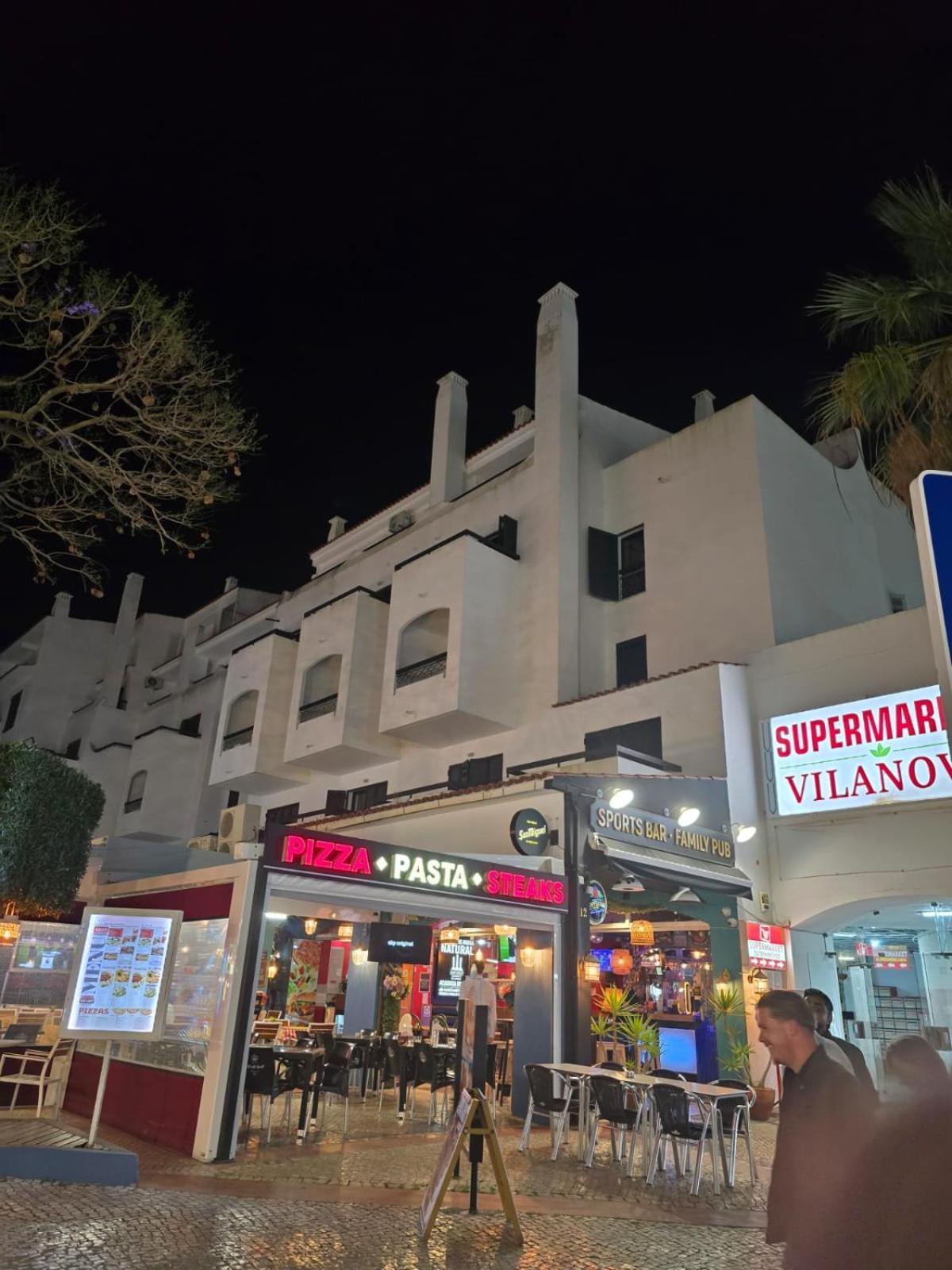Studio Rua Dos Bares Em Albufeira Esterno foto