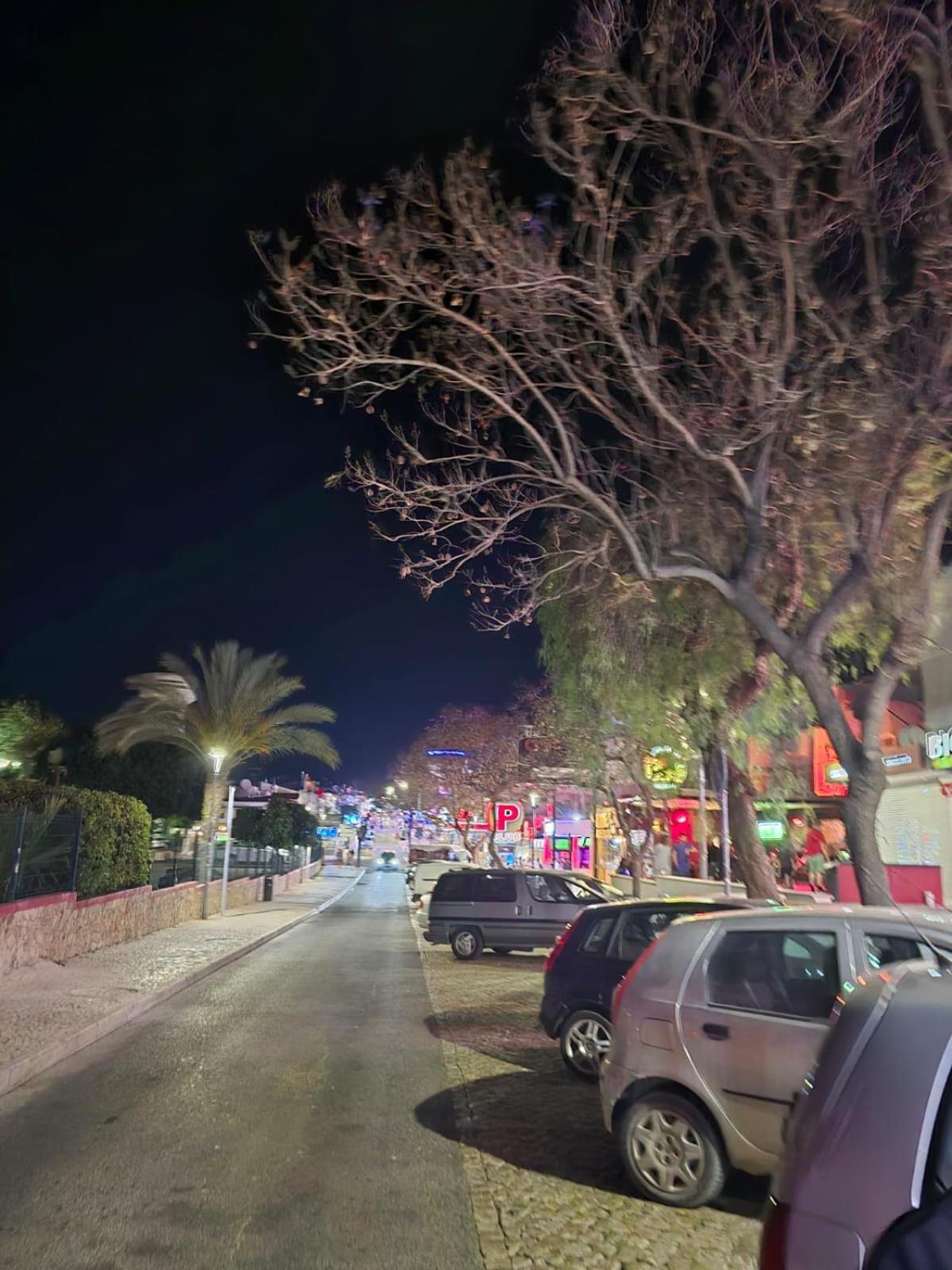 Studio Rua Dos Bares Em Albufeira Esterno foto